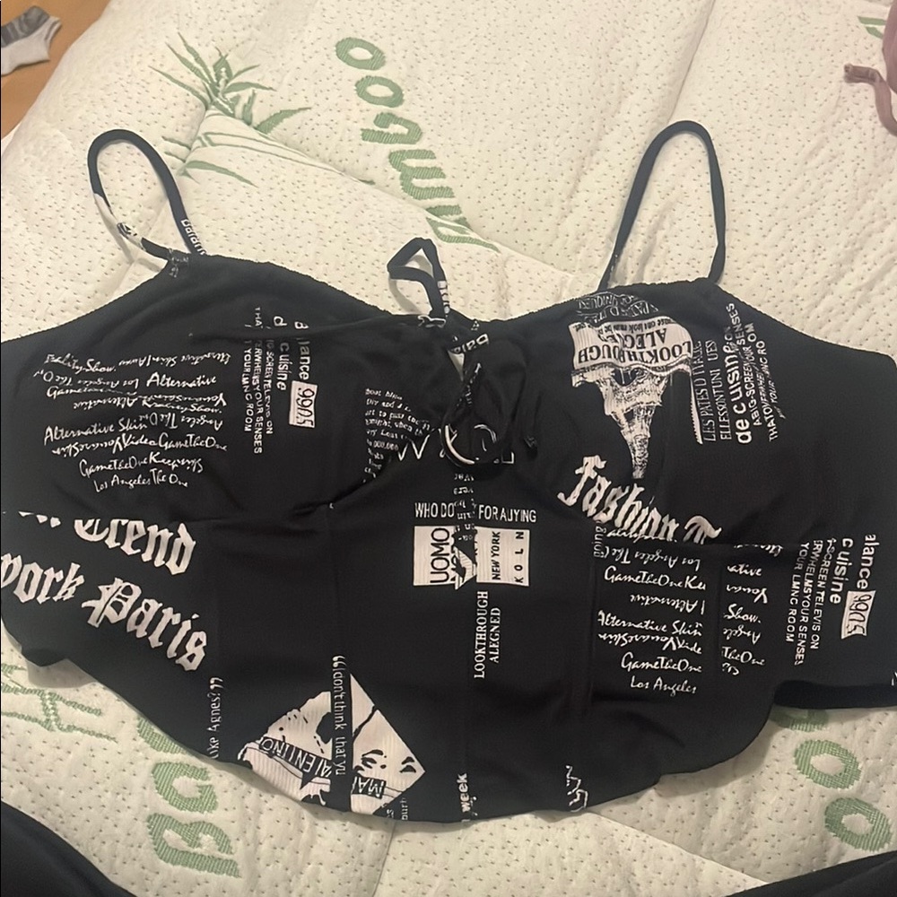 Rue21 Black and White Tie Front Camisole